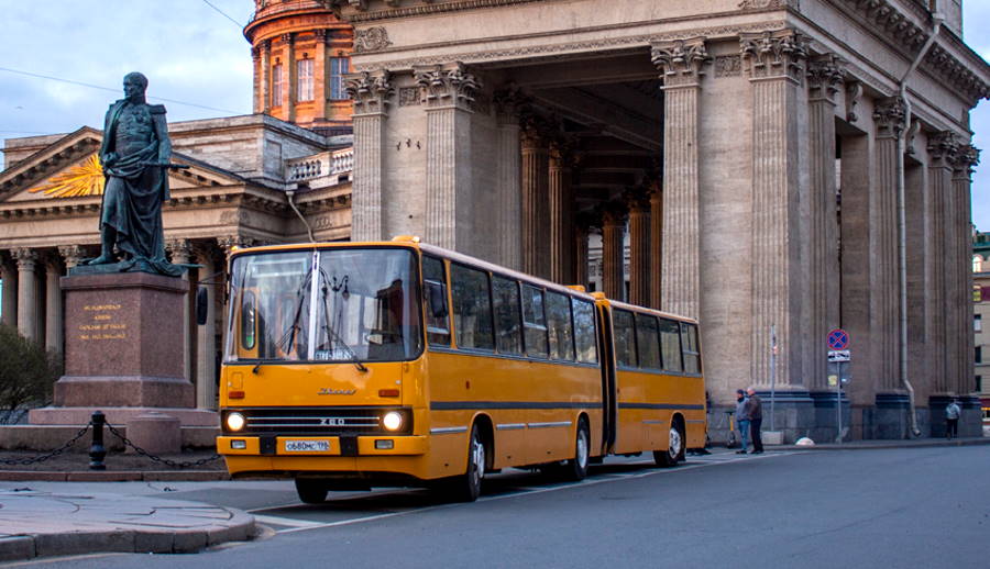 Старые автобусы Икарус вернулись на улицы Санкт-Петербурга