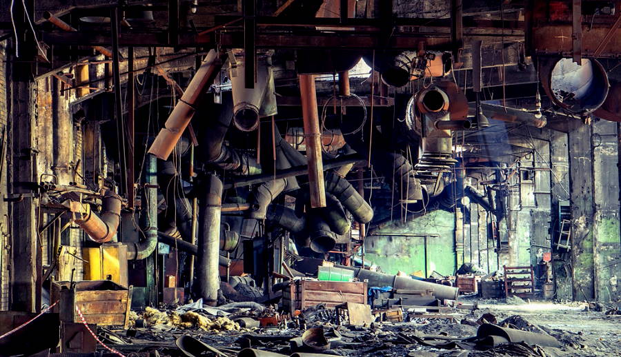 Заброшенный завод ЗИЛ. Фотографии показали, как он выглядел внутри