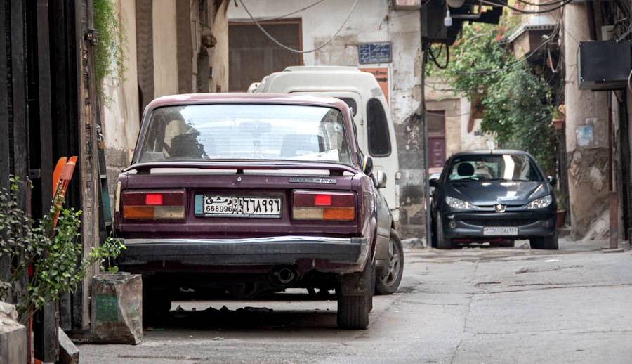Русские автомобили, которые можно встретить на дорогах разрушенной Сирии. Много фото