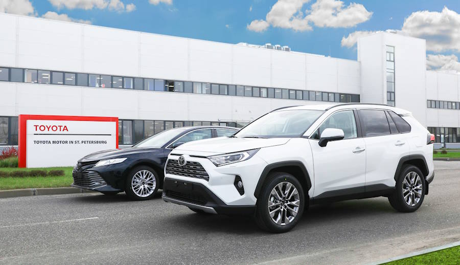 Бывший завод Тойоты в Санкт-Петербурге обещает возобновить выпуск машин в 2024 году