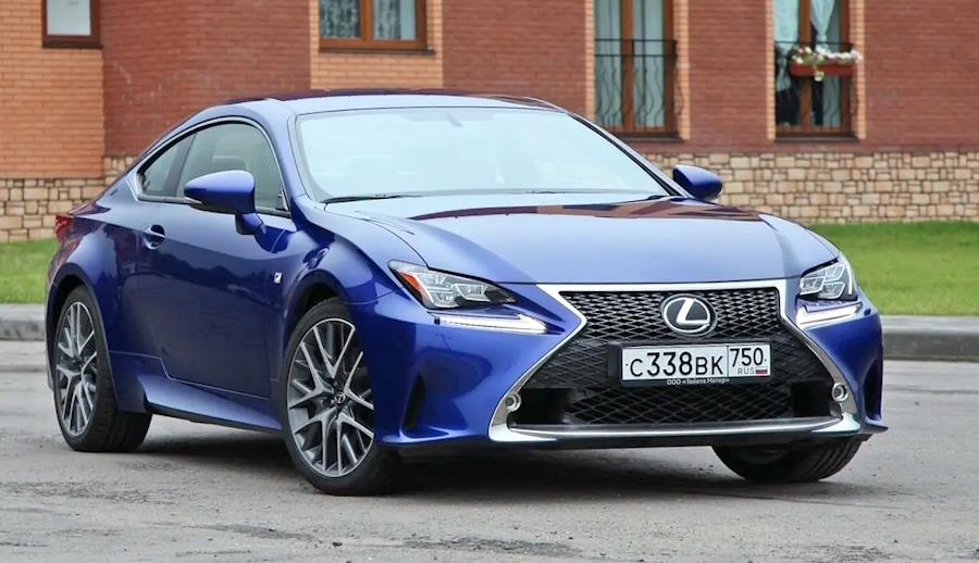  2017    Lexus RC     3 900 000  