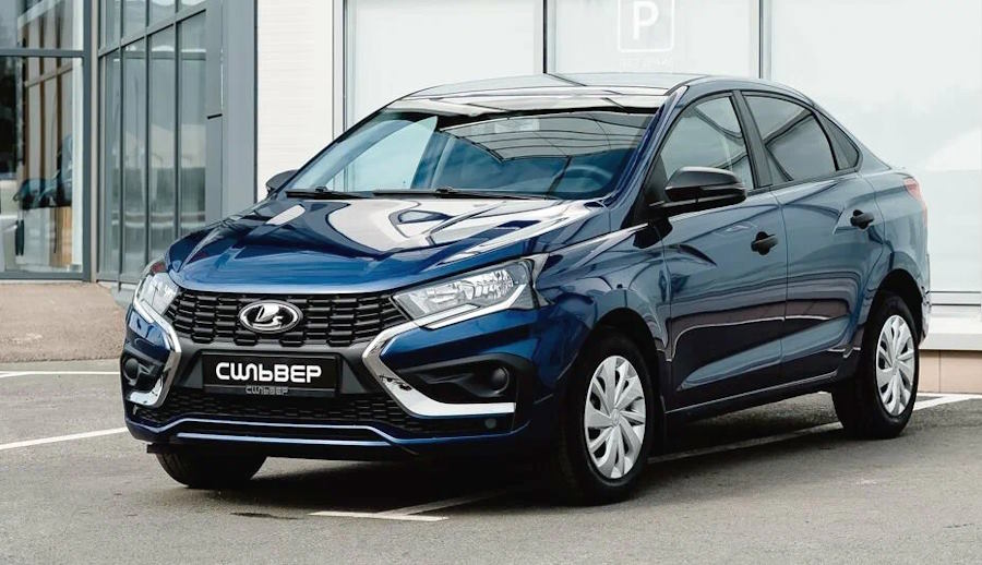 Новая Лада Искра наконец-то начала появляться у российских дилеров