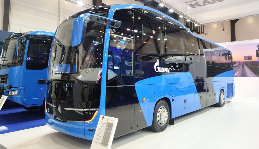 Замена китайцам: представлен современный туристический автобус российского производства