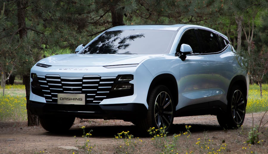 В Калининграде начали выпуск современных кроссоверов — со сваркой и окраской кузовов