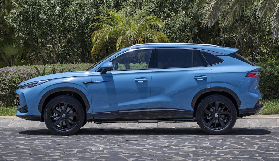 На заводе Москвич начнут выпускать аналог Тойоты РАВ4