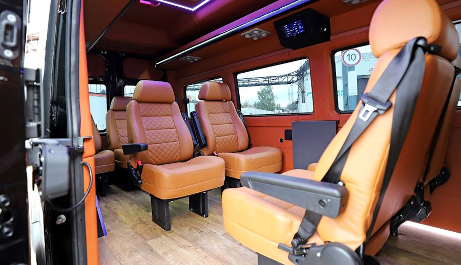 В Беларуси сделали люксовый микроавтобус: фото снаружи и внутри