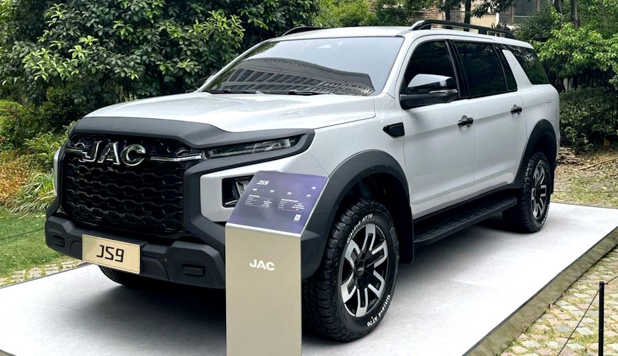 На УАЗе скоро начнётся производство нового рамного внедорожника