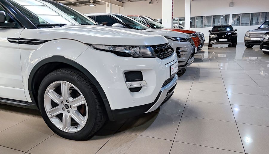 В 2025 году в России чаще всего покупали автомобили с пробегом в возрасте от 10 до 15 лет