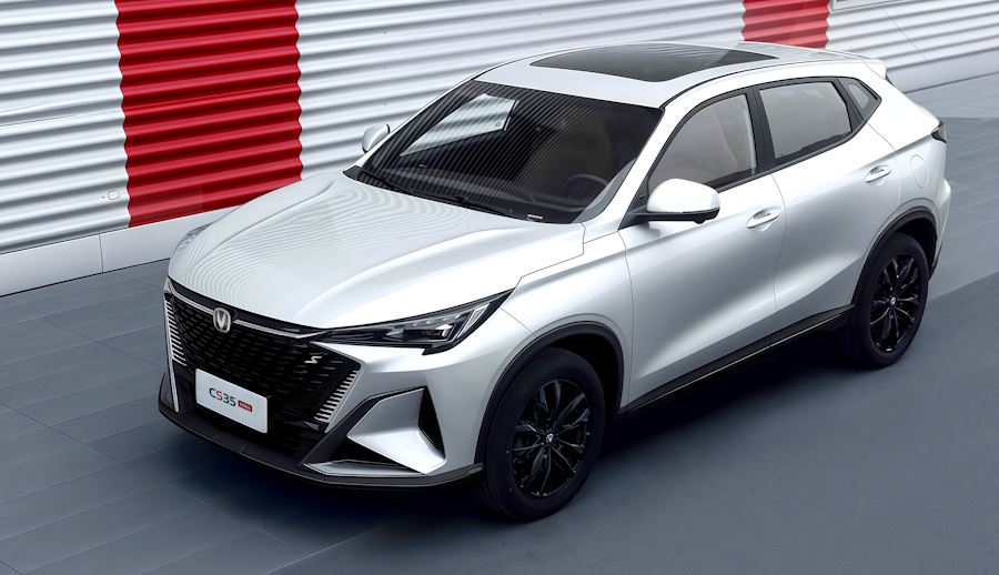 Кроссовер с Максом: объявлена цена нового «китайца» для России