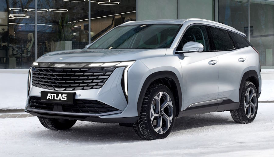 В России начались продажи более доступной версии кроссовера Джили Атлас