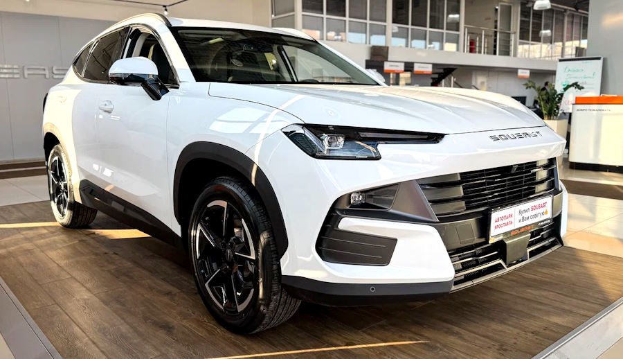 Объявлены цены на новый кроссовер Soueast для России