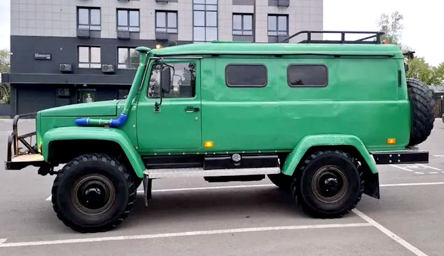 Объявление в стихах: на продажу выставили редкий вездеход Вепрь