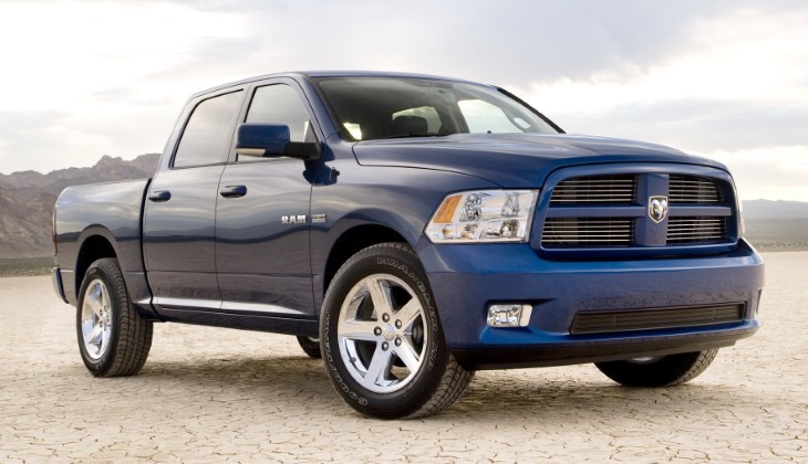 Предыдущая версия модели дебютировала ещё в 2008 года под именем Dodge Ram. За прошедшее время название Ram стало отдельной маркой, а пикап был неоднократно модернизирован