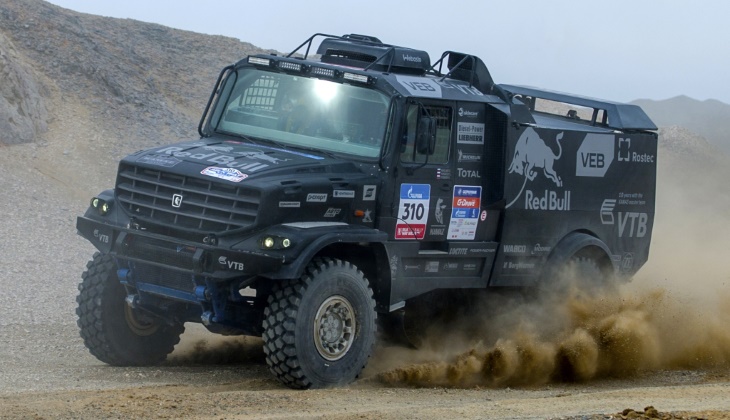 Капотный КамАЗ-43509 участвует в российских гонках с 2015 года