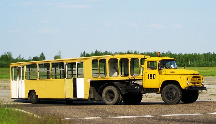 Идейный предшественник «Тролзы» — пассажирский полуприцеп АППА-4, выпускавшийся с 1973 до 1995 года (фото 
Илья Кривич / wikimedia.org)