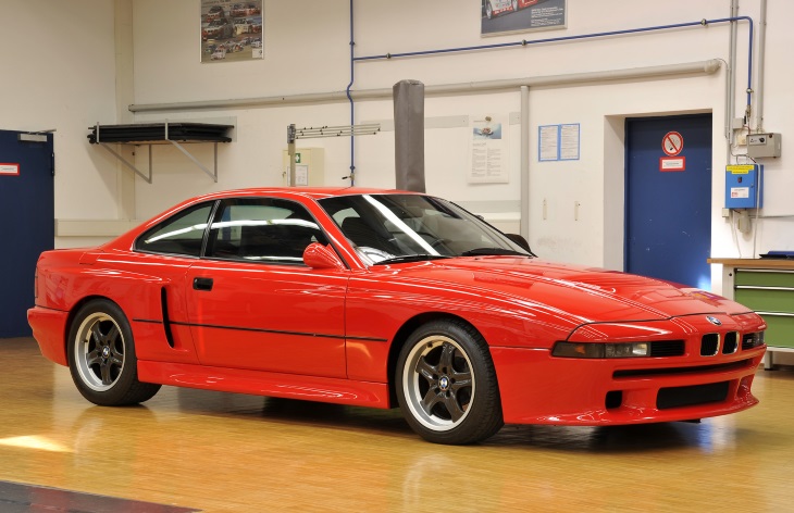 Прототип купе BMW M8 сделали ещё в 1990 году на базе «восьмёрки» серии E31, но в серию та машина так и не пошла