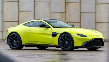 Снижены цены на суперкары Aston Martin в России