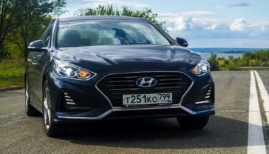 Тест-драйв седана Hyundai Sonata: не засните за рулём!