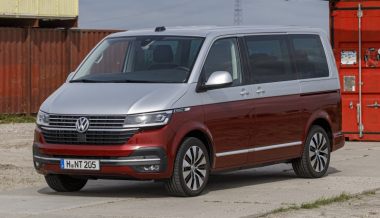 Обновлённое семейство Volkswagen Transporter выходит на российский рынок
