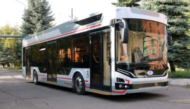 Новый троллейбус начали выпускать в России, один из городов уже заказал партию машин