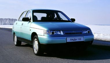 «Десятке» исполнилось 25 лет! Чем она отличалась от других моделей АвтоВАЗа?