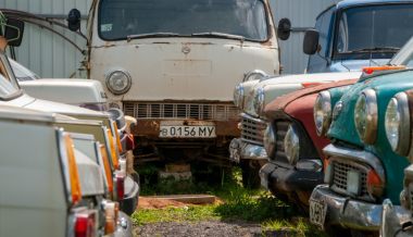 Энтузиаст из Вологды собрал коллекцию из сотни советских автомобилей