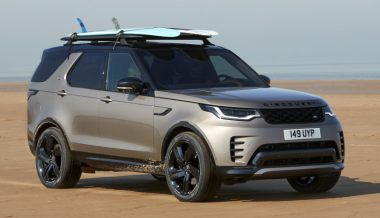 Обновлённый Land Rover Discovery, лишившийся моторов V6, подорожал на миллион рублей