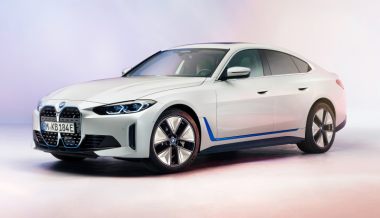 Представлен серийный электромобиль BMW i4