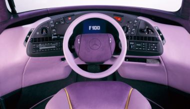 Передняя панель концепт-кара Mercedes-Benz 1991 года