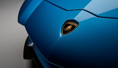 Lamborghini откажется от выпуска автомобилей с традиционными двигателями