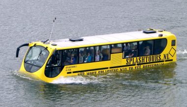 Москва хочет закупить плавающие автобусы за 545 миллионов рублей