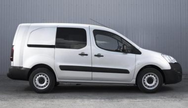 Минивэн Peugeot Partner вышел на российский рынок в новых версиях