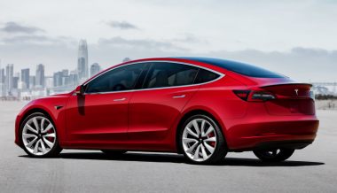 Компания Tesla объявила отзыв 475 тысяч электромобилей