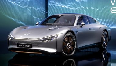 «Мерседес» показал электромобиль будущего с рекордными характеристиками