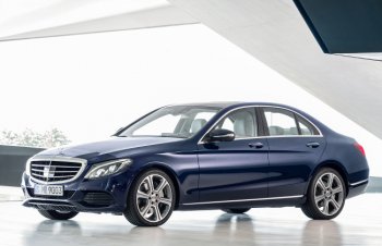 У седана Mercedes-Benz C-класса будет длиннобазная версия