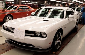 Концерн Chrysler увеличил продажи на 9% в 2013 году