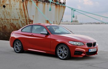 Объявлены российские цены на купе BMW 2 серии