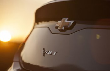 Новое поколение гибрида Chevrolet Volt дебютирует в начале 2015 года