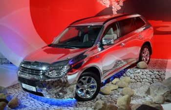 Гибридный Mitsubishi Outlander PHEV выходит на российский рынок