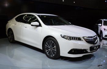 Седан Acura TLX появится в продаже в конце года
