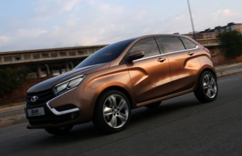 ������� Lada XRAY ������ ��������� � ������� 2015 ����