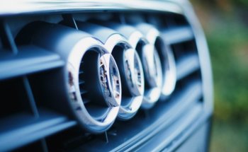 Продажи автомобилей Audi временно приостановлены