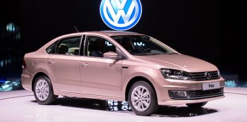 Обновленный седан Volkswagen Polo подорожал на 50 тысяч рублей