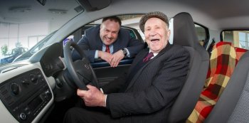 Житель Ирландии в возрасте 94 лет купил себе новую машину