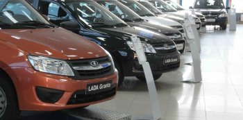 АвтоВАЗ снизил цены на «Ладу Калину» и «Ладу Гранту» в октябре