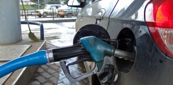Акцизы на бензин и дизтопливо увеличатся 1 апреля 