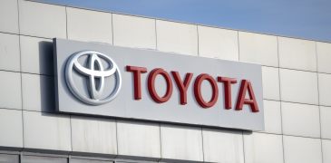 Компания «Тойота Мотор» отметила 15-летие работы в России
