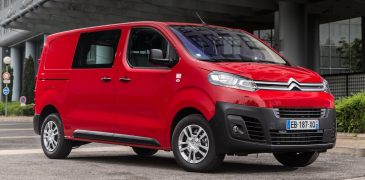 Стали известны цены на новые фургоны Peugeot Expert и Citroen Jumpy