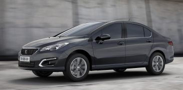 Обновлённый седан Peugeot 408 оценили в 950 тысяч рублей