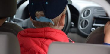 В России начали действовать новые правила перевозки детей в автомобиле